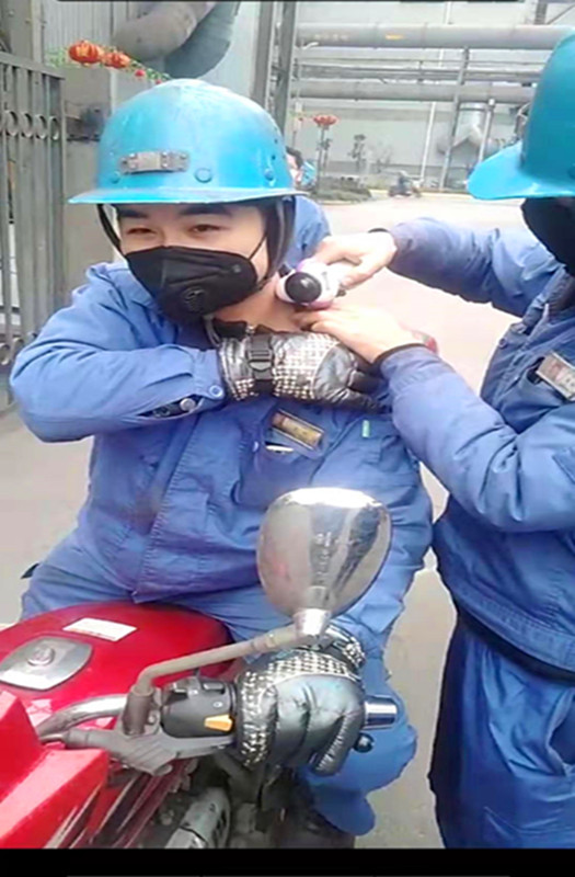 1586832552440185.jpg 閆苗苗圖1_副本.jpg